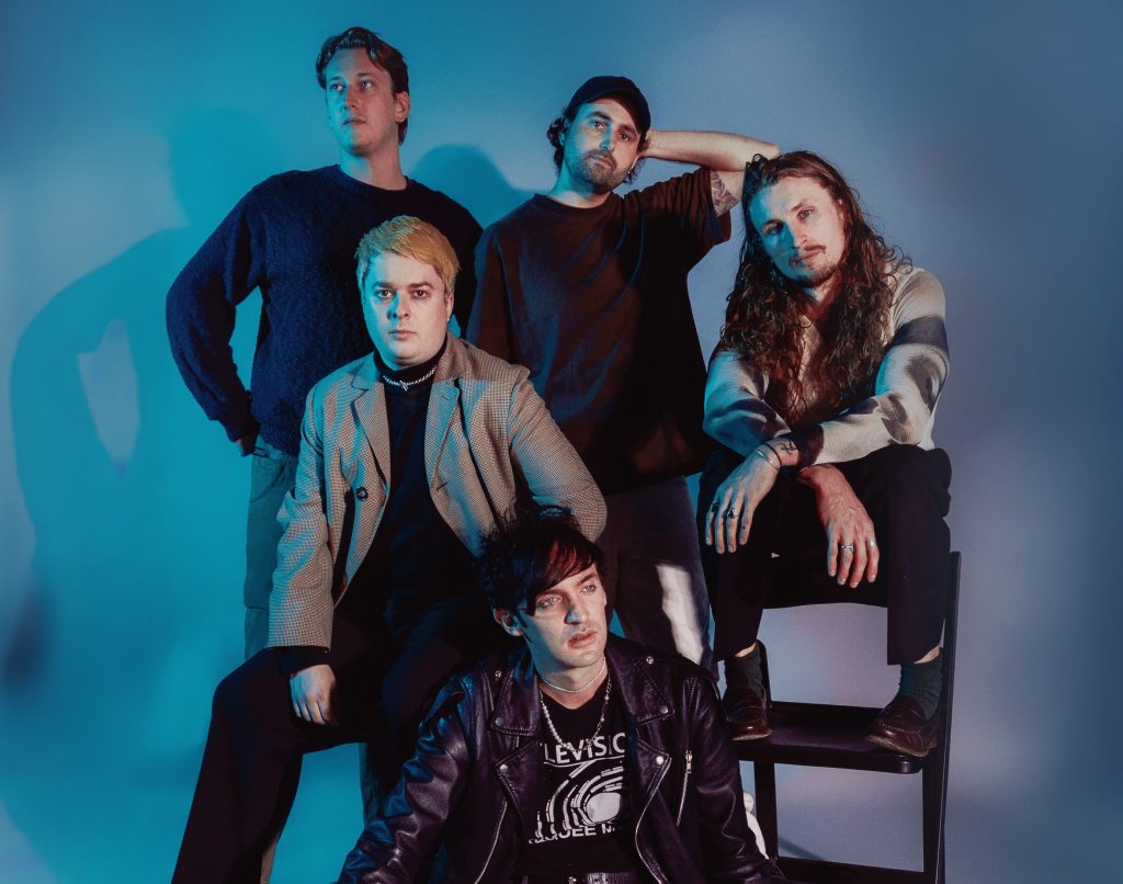 Interview With Destrends: A Flair For The&nbsp;Theatric